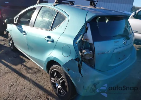 2012 Toyota Prius C Two из США, поврежденный, VIN JTDKDTB33C1023034
